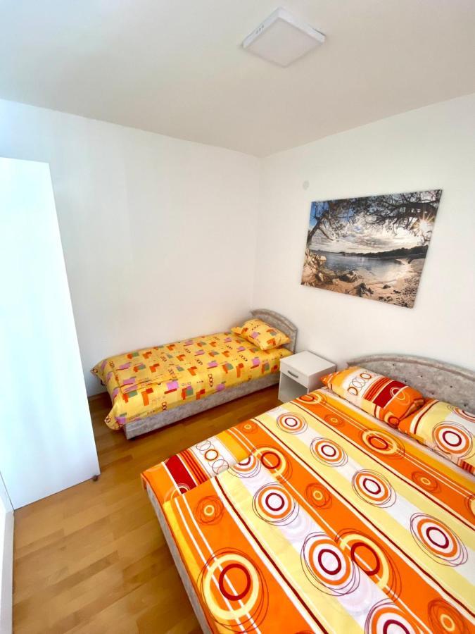 Jovana -- Porodicni Apartmani Igalo Herceg Novi Buitenkant foto