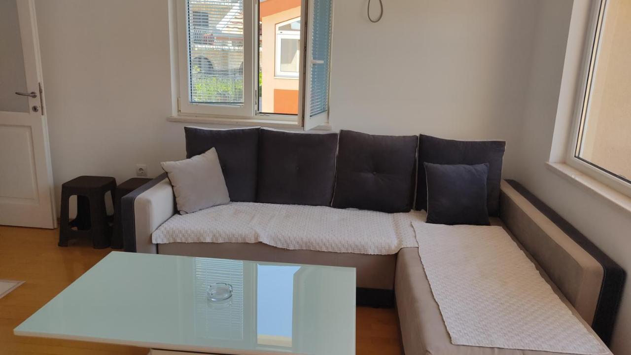 Jovana -- Porodicni Apartmani Igalo Herceg Novi Buitenkant foto