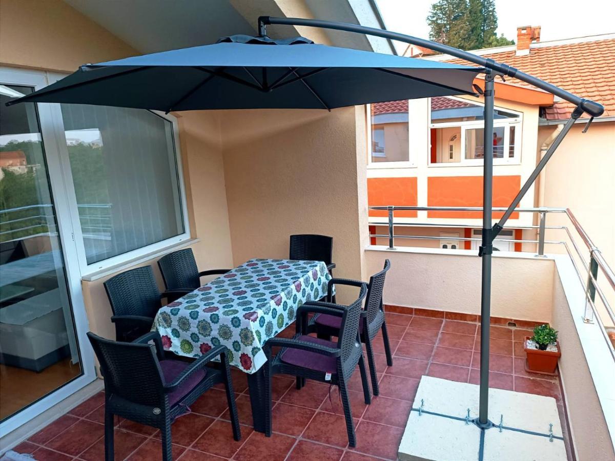 Jovana -- Porodicni Apartmani Igalo Herceg Novi Buitenkant foto